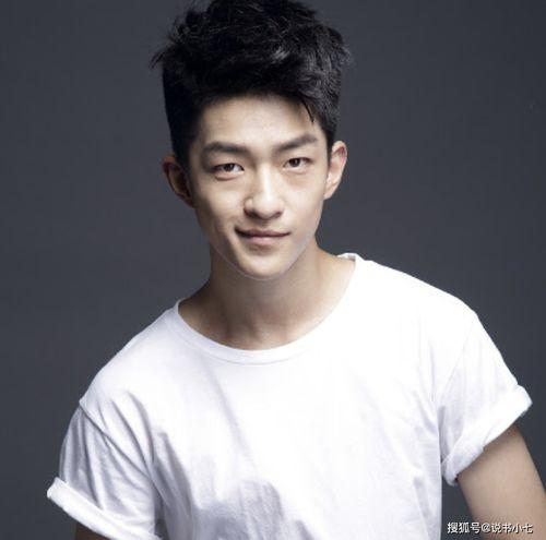 娱乐圈吃瓜爆料严浩翔,揭秘吃瓜背后的真相